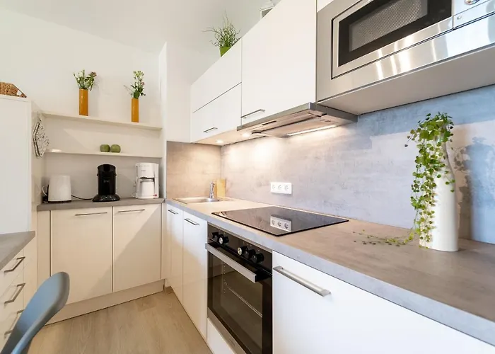 Auerhuhn アパート *